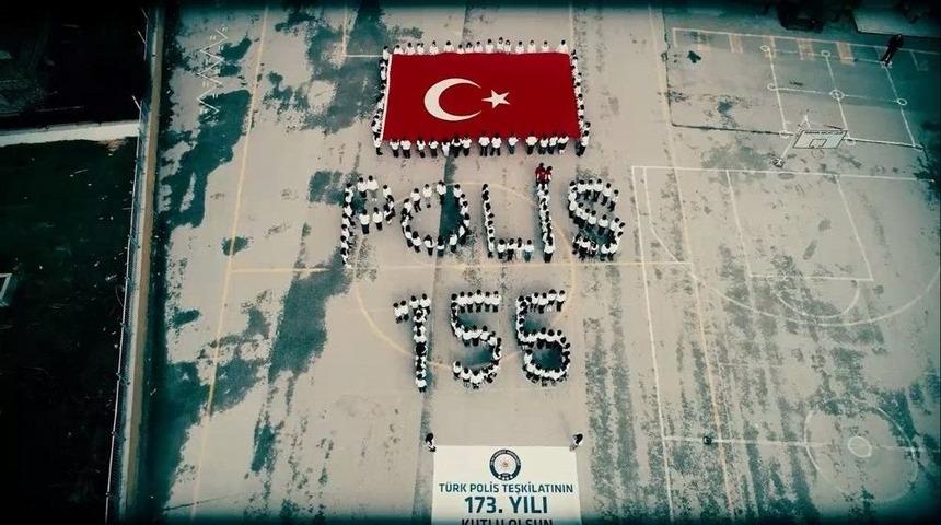 Uşaklı Öğrencilerden Duygulandıran Polis Klibi