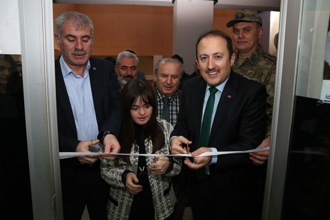 Vali Ali Hamza Pehlivan, &ldquo;taşa Hayat Veren Eller Projesi&rdquo; A&ccedil;ılış T&ouml;renine Katıldı