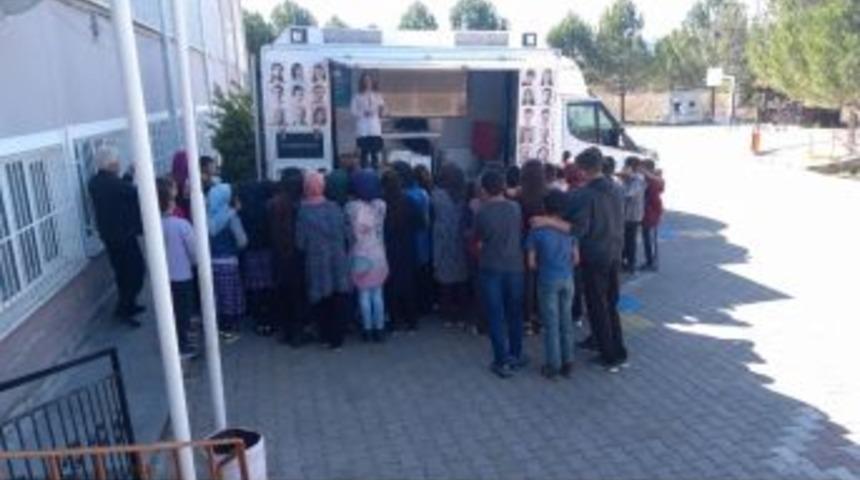 Gezici Sağlık Tarama Aracı Şaphane’de