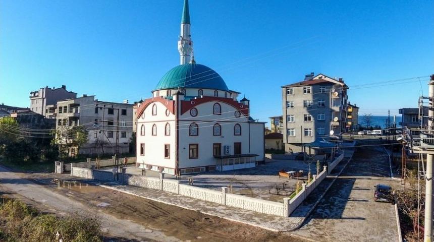 Fatsa Belediyesinden Camiye Peyzaj &Ccedil;alışması