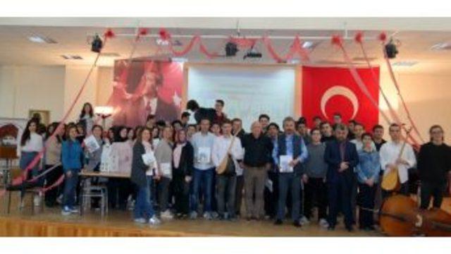 Bam’dan Zeki Müren’de Kitap Tanıtımı