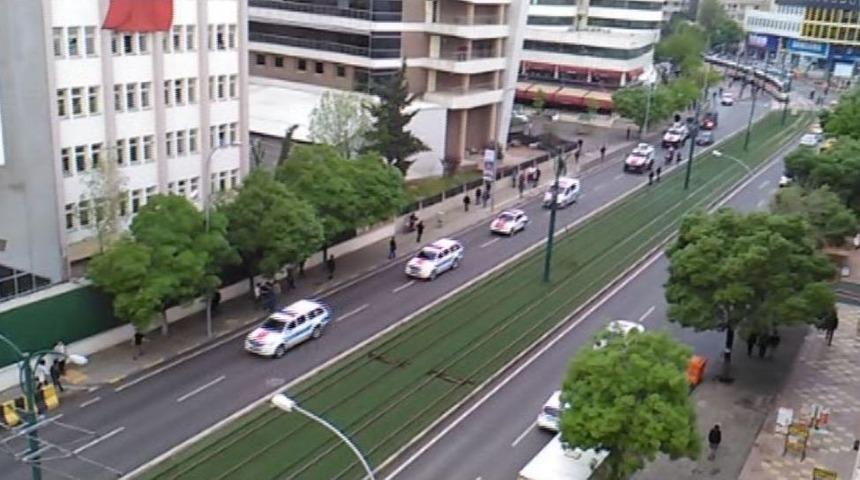 Polis Ekiplerinden Sınırda G&ouml;vde G&ouml;sterisi