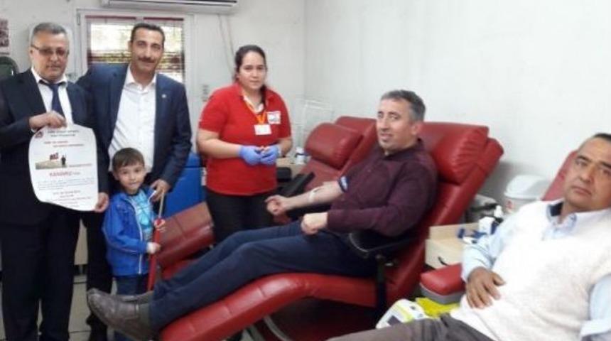 Kamu Şefleri &lsquo;mehmet&ccedil;iğe Kanımız Feda&rsquo; Sloganı İle Kan Bağışladı