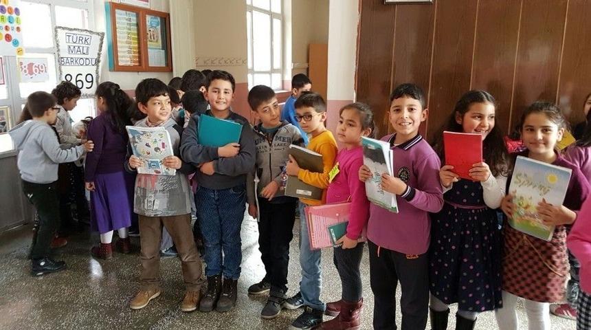 &Ouml;ğrencilerden &lsquo;t&uuml;rk Malı&rsquo; Etkinliği