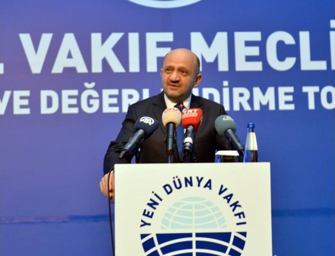 Başbakan Yardımcısı Fikri &ldquo;insanlık Dolu Dizgin Bir Belirsizliğe Doğru Gidiyor&rdquo;