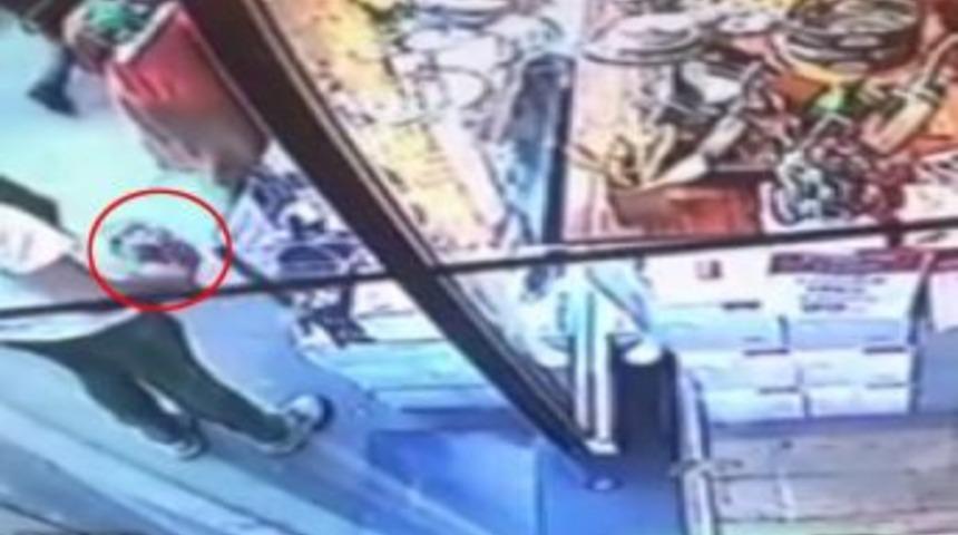 (&ouml;zel) Beşiktaş&rsquo;ta Hırsızlık &Ccedil;etesi Tencere Ve &Ccedil;aydanlığı B&ouml;yle &Ccedil;aldı