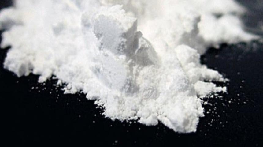 Karbonatı Yüzünüze Sürünce Bakın Cildinize Neler Oluyor!