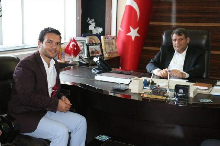 Ak Partili Gençlerden Belediye Başkanı Başkan Ayhan’a Destek G4