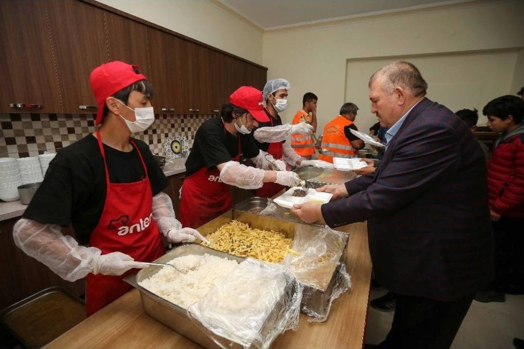 Yenimahalle Sakinleri İftarda Buluştu