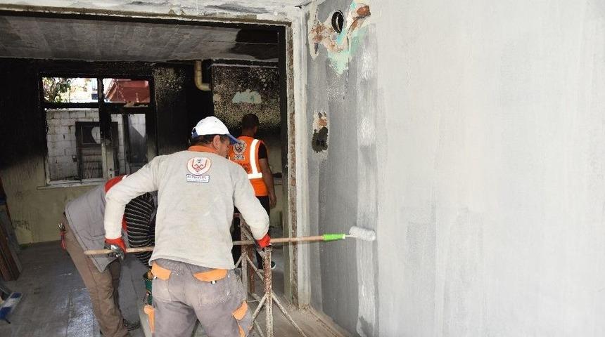 Altıeyl&uuml;l&rsquo;den Evi Yanan Vatandaşlara Yardım Eli