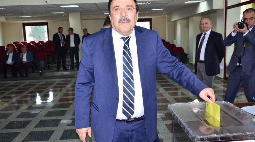 Balıkesir Ticaret Borsa&rsquo;sında Se&ccedil;im Heyecanı