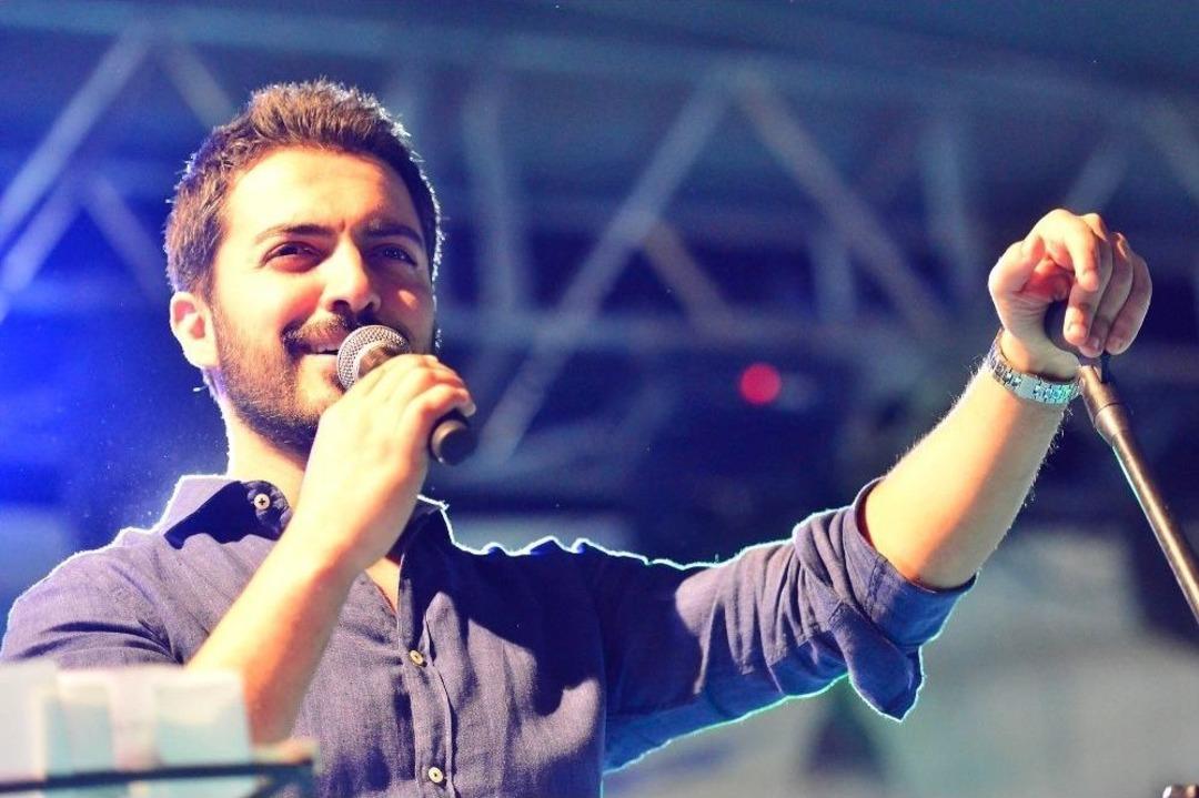 Yusuf G&uuml;ney Yıldırım&rsquo;da Binleri Coşturdu