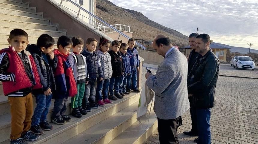 Tarsim&rsquo;den Bağbaşı İlkokuluna Kırtasiye Yardımı