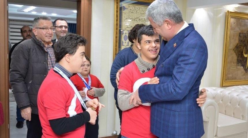 Engelli Sporculardan B&uuml;y&uuml;k Başarı