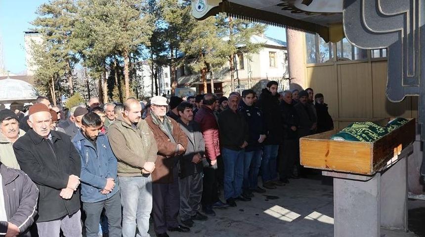 Gurbetten Cenazesi Geldi