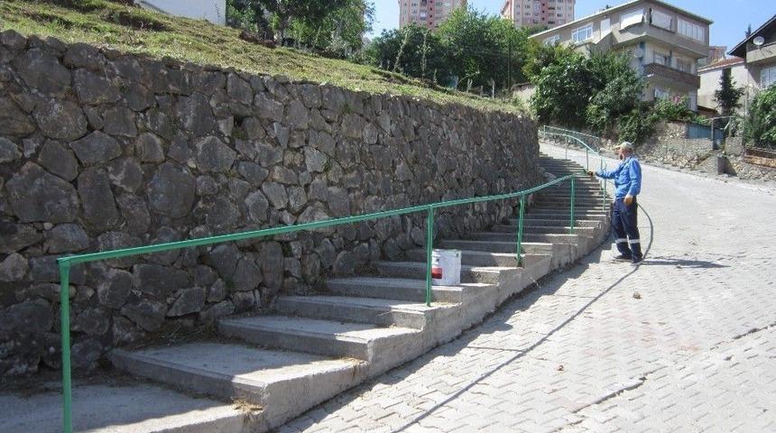 İzmit&rsquo;te &Ccedil;evre D&uuml;zenlemeleri S&uuml;r&uuml;yor