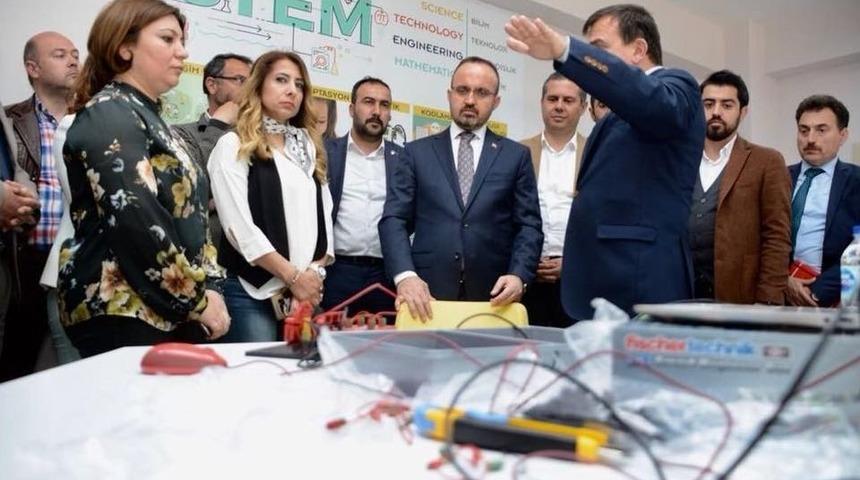 &Ccedil;anakkale&rsquo;de Bir Okula Stem Laboratuvarı