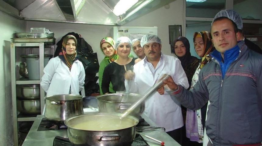 Reşadiye&rsquo;de Kurslardan 3 Bin Kişi Faydalandı