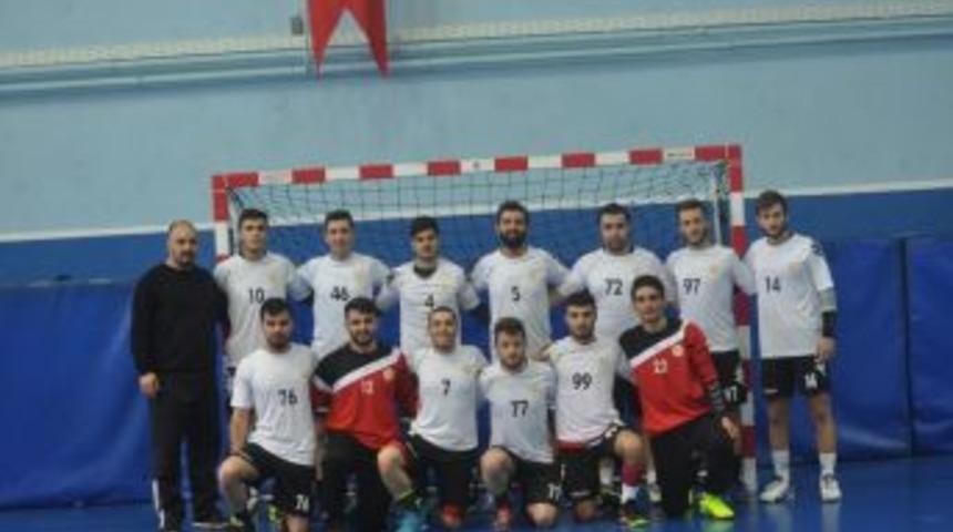 D&uuml; Hentbol Takımları Başarıya Doymuyor