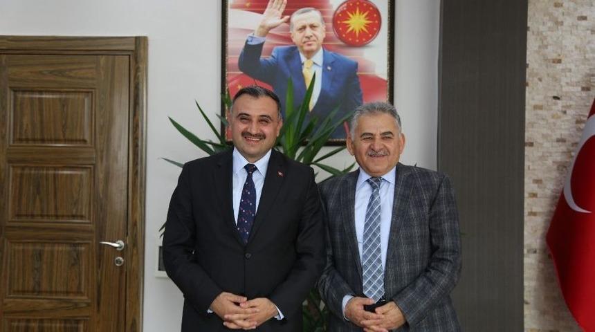 Başkan B&uuml;y&uuml;kkılı&ccedil; Başkan Cabbar&rsquo;ı Ziyaret Etti