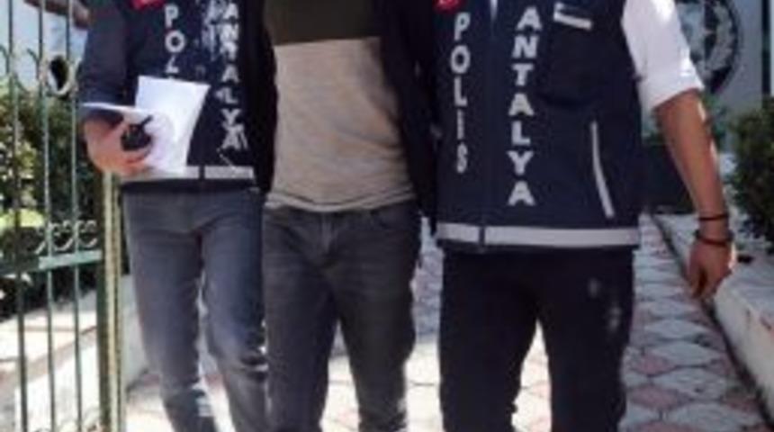 Kumar Borcunu Kapatmak İ&ccedil;in Silahla Market Soydu