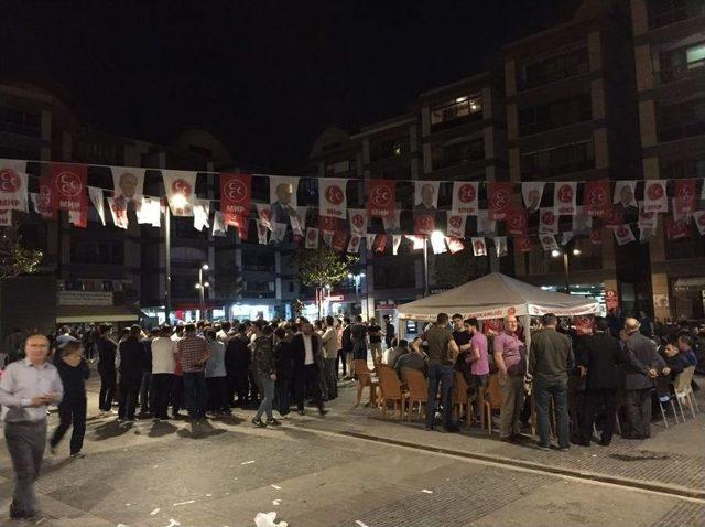 Bursa’da Partilerin Seçim Standında Meydana Gelen Gerginliğin Yeni Görüntüleri Ortaya Çıktı