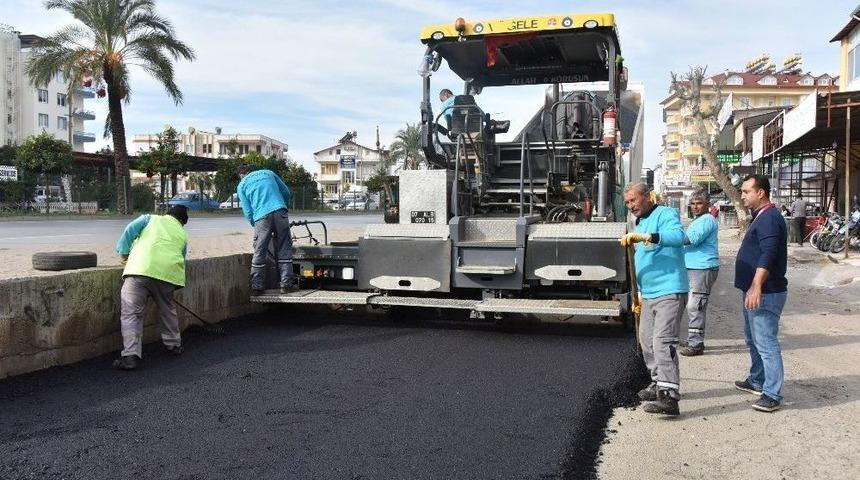Alanya Azaklar Sanayi Sitesine Sıcak Asfalt