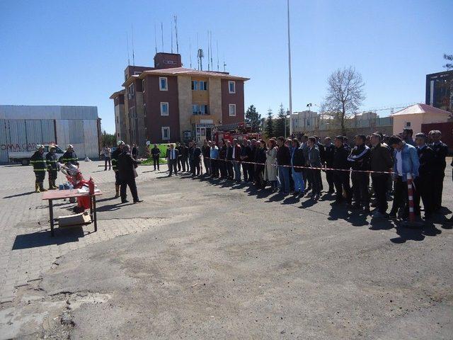 Bingöl’de Polislere Yangın Eğitimi