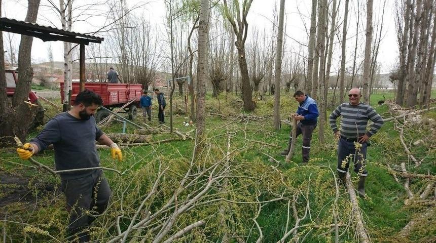 Mahalle Halkı Caminin Kışlık İhtiyacı İ&ccedil;in Harekete Ge&ccedil;ti