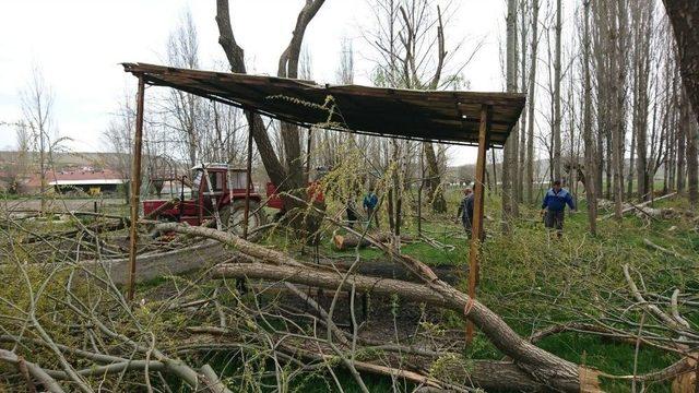 Mahalle Halkı Caminin Kışlık İhtiyacı İçin Harekete Geçti