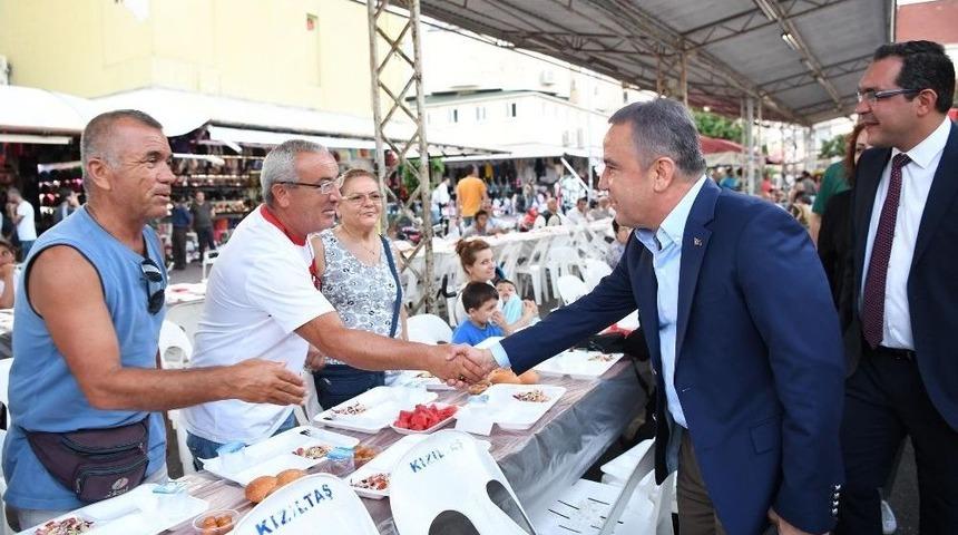 Başkan B&ouml;cek, Alanyalılarla İftarda Buluştu