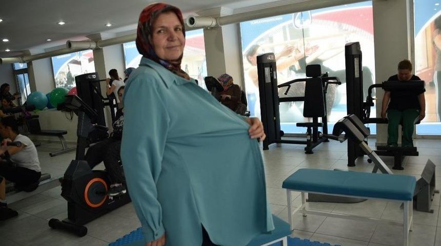 D&uuml;zenli Spor Yaparak 34 Kilo Verdi