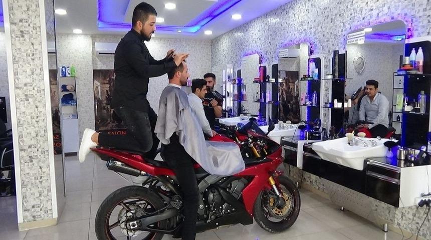 Motosiklet &Uuml;zerinde Tıraş