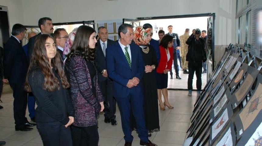 G&ouml;lbaşı Anadolu Lisesi &Ouml;ğrencilerinden Resim Sergisi