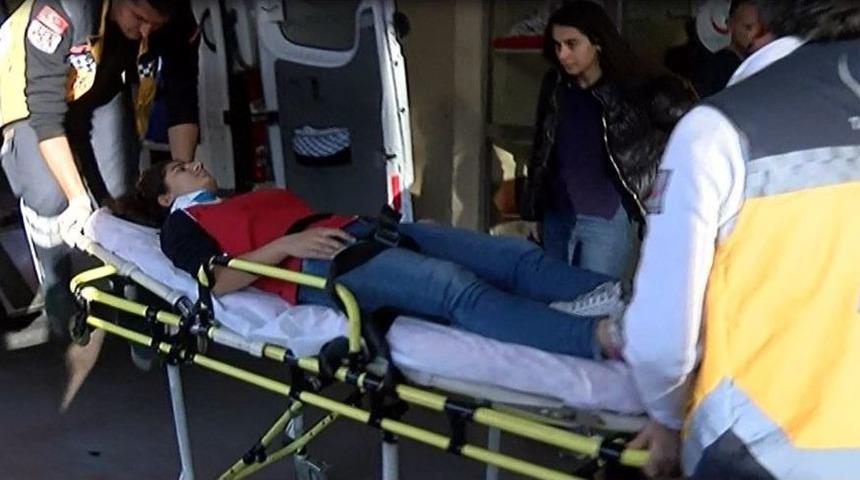 Otomobilin &Ccedil;arptığı Yaya Yaralandı