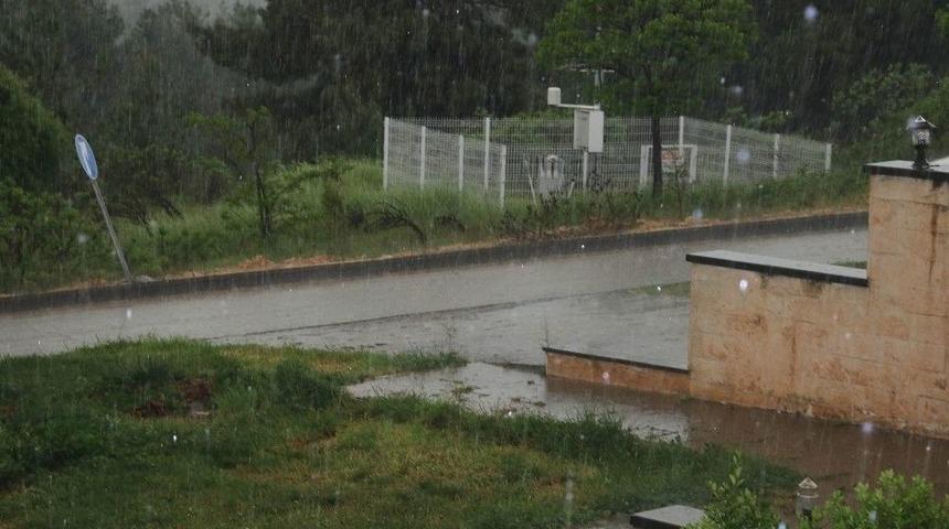 Gaziantep Sağanak Ve Dolu Yağışına Teslim