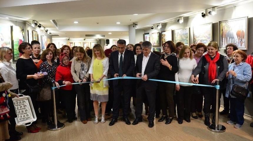 Yıl-mek Resim Sergisi Sanatseverleri B&uuml;y&uuml;ledi