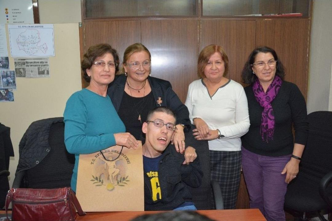 Efeler Belediyesi&rsquo;nden Engelli Ailelere Hediye