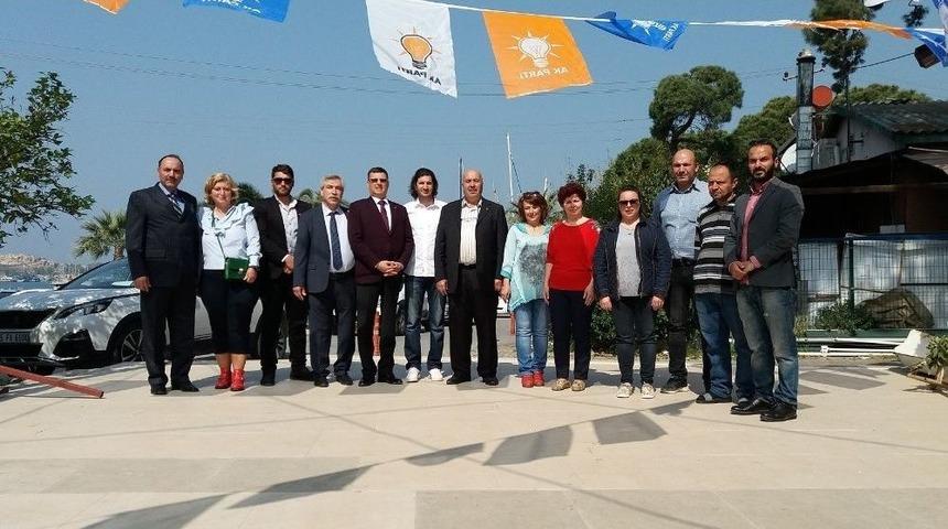 Ak Parti Fo&ccedil;a İl&ccedil;e Teşkilatı Mazbatasını Aldı