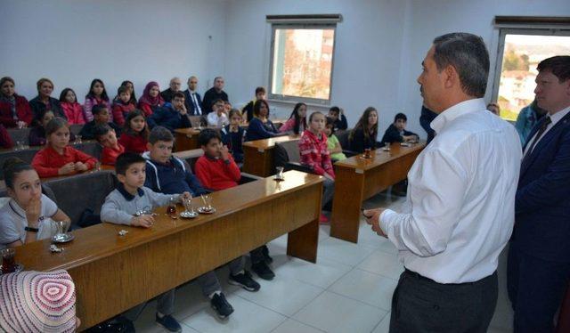 Başkan Uysal, Çocuk Meclisi İlk Toplantısına Katıldı