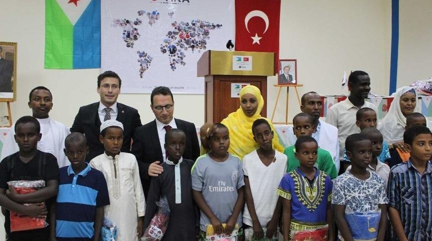 Tika Cibuti&rsquo;de İftar Ve Gıda Yardımı Programları Ger&ccedil;ekleştiriyor