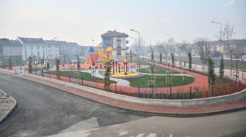 İneg&ouml;l Belediyesi &Ccedil;ocukları Sevindirmeye Devam Ediyor