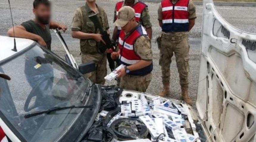 Otomobilden 5 Bin 660 Paket Ka&ccedil;ak Sigara &Ccedil;ıktı