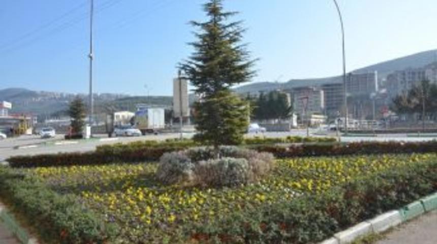 Gemlik&rsquo;te Ref&uuml;jler Renkleniyor