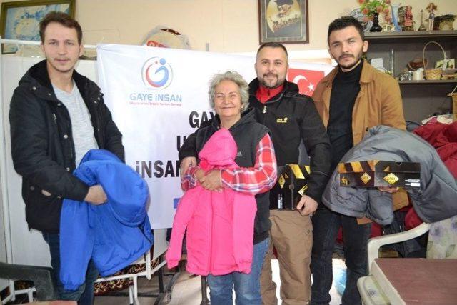 ‘gaye İnsan’dan Ayvalıklı Çocuklara Anlamlı Destek