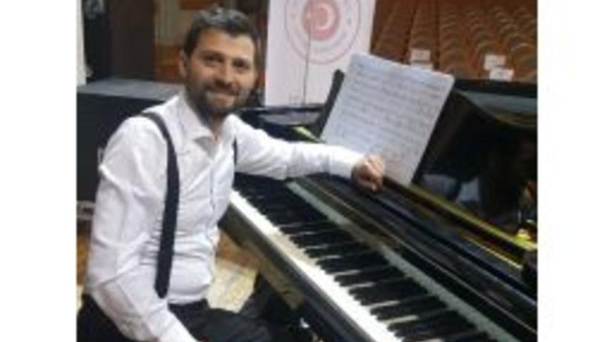 Ne&uuml;&rsquo;l&uuml; &Ouml;ğretim G&ouml;revlisi Aksoy&rsquo;a Avrupa&rsquo;dan &Ouml;d&uuml;l