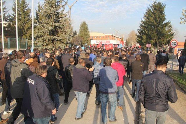 Metal İşçilerinden Zam Protestosu