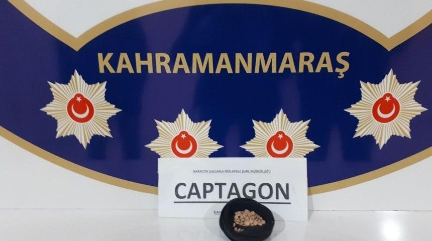 Dolmuştaki Yolcuya Uyuşturucu Operasyonu