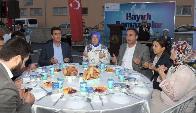 Demirtaş’ta Sokak İftarı