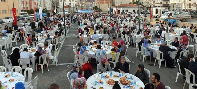 Demirtaş’ta Sokak İftarı